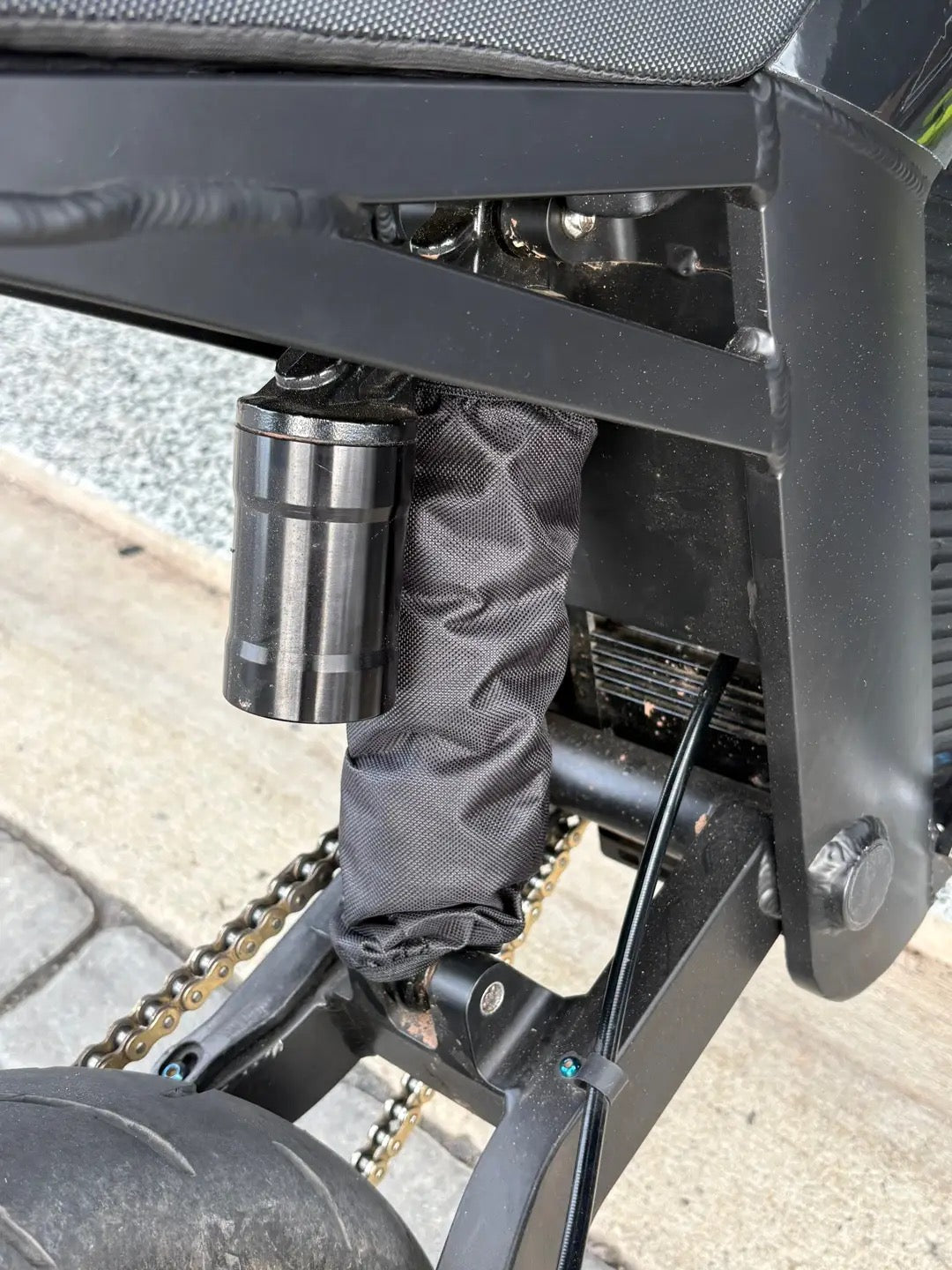 Tuttio / Yozma Rear Shock Cover