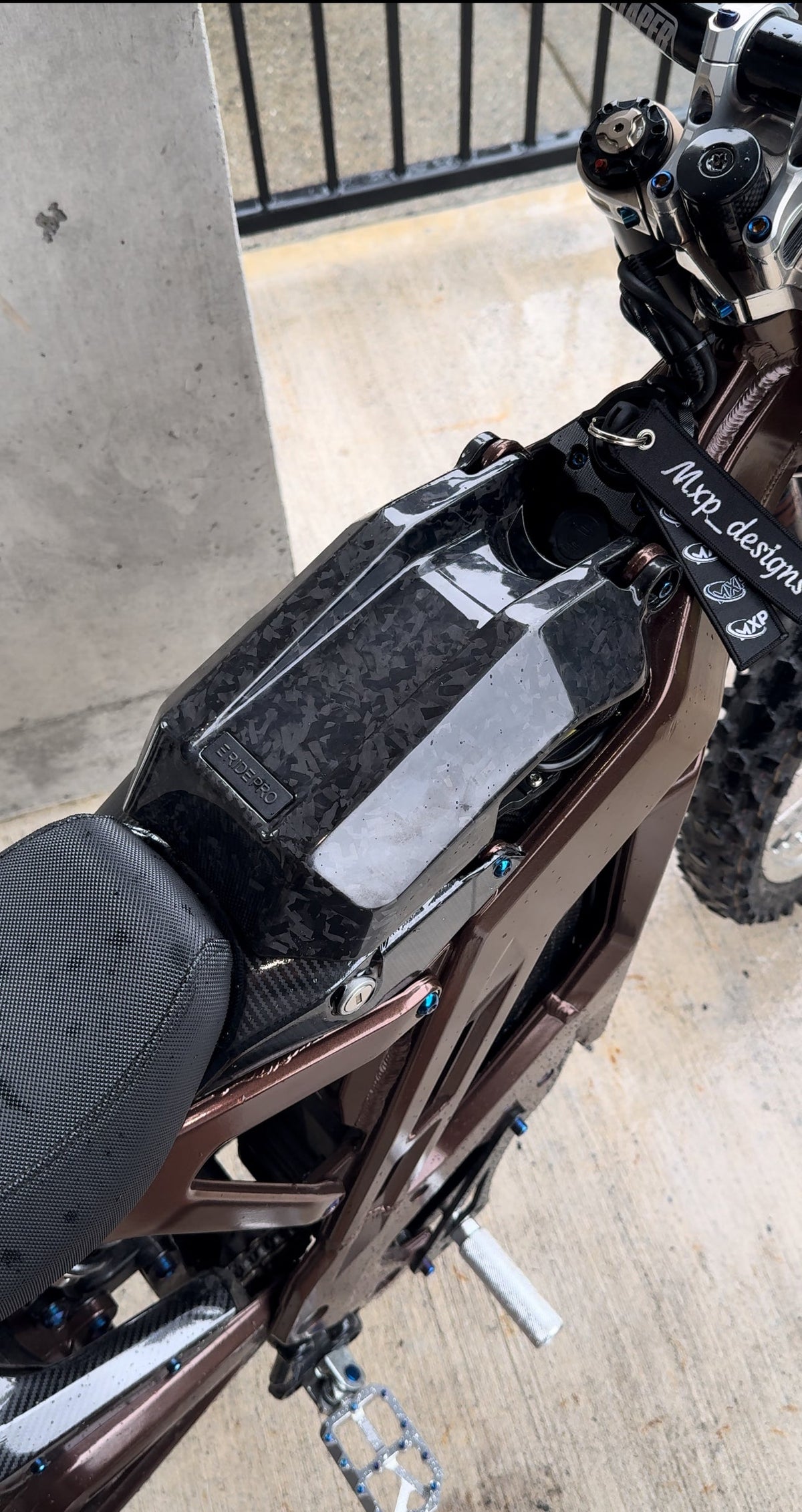 Eride pro Real carbon fiber battery lid upgrade
