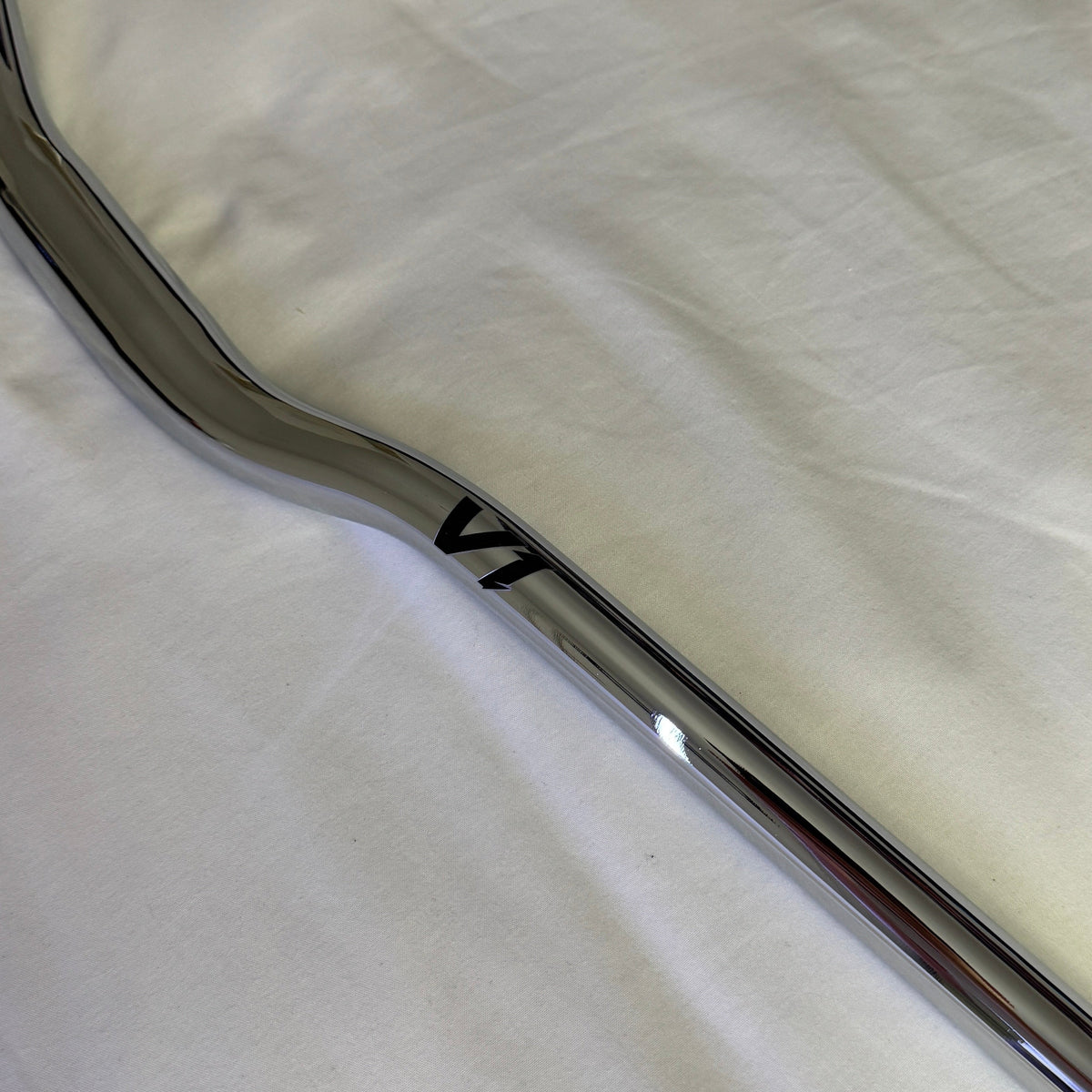 MXBOLTS Chrome Handlebar (31.8mm)